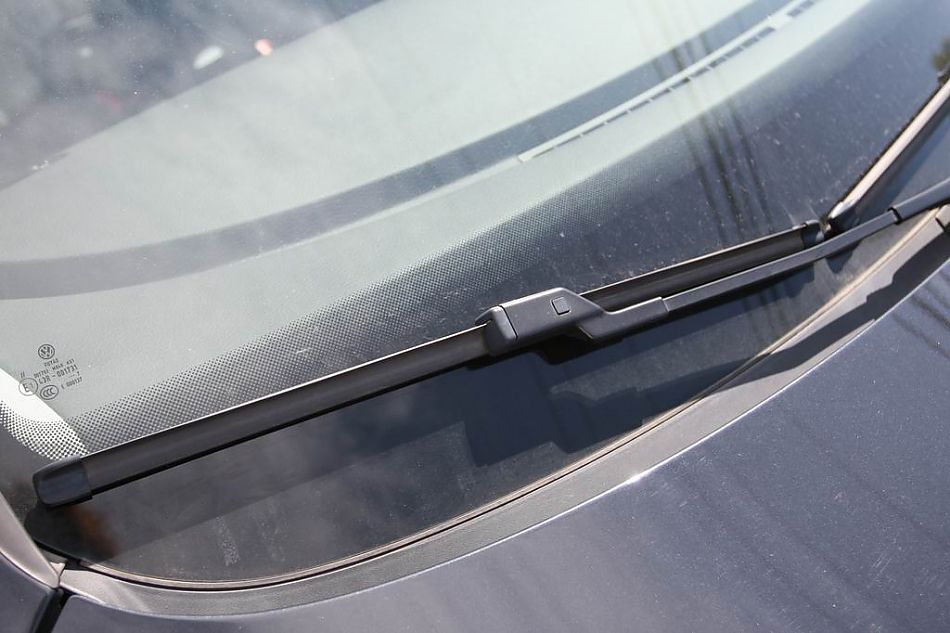 迈腾2.0标准型手动挡外观图