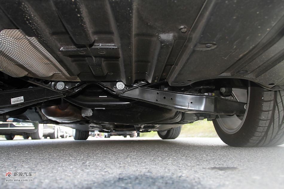 新迈腾(B7L)1.8TSI自动尊贵型底盘