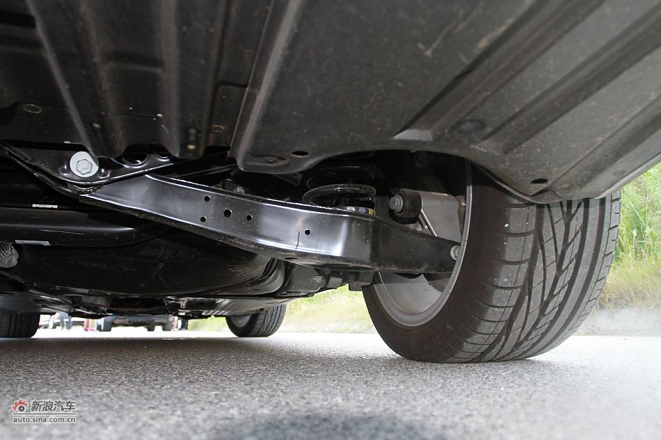 新迈腾(B7L)1.8TSI自动尊贵型底盘