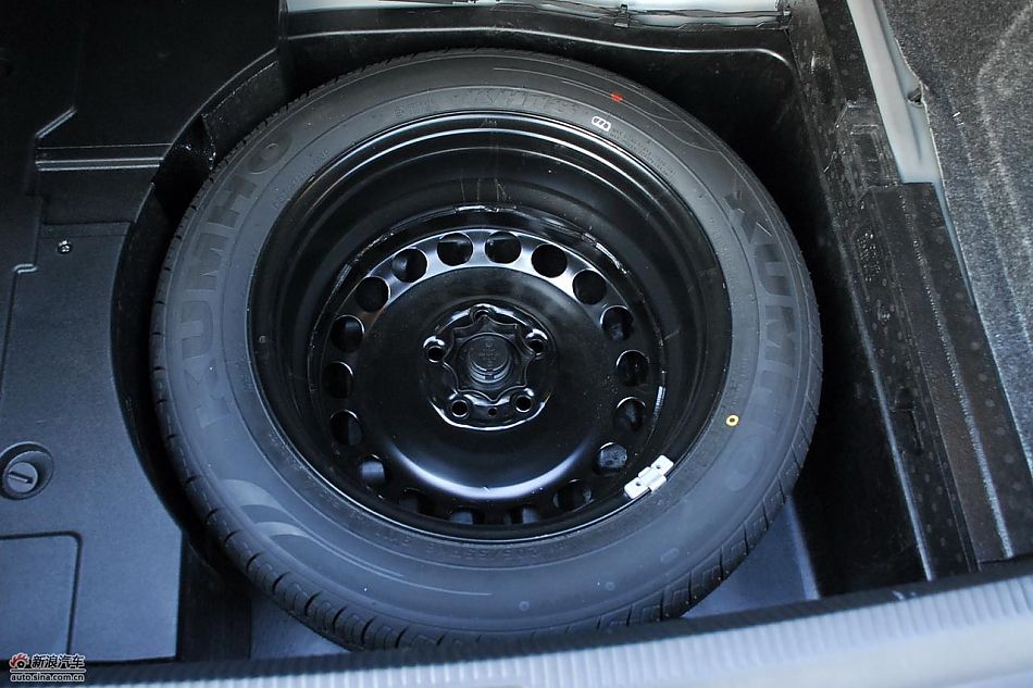 2011款迈腾试车实拍图-其他