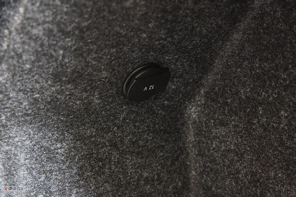 2011款迈腾试车实拍图-其他