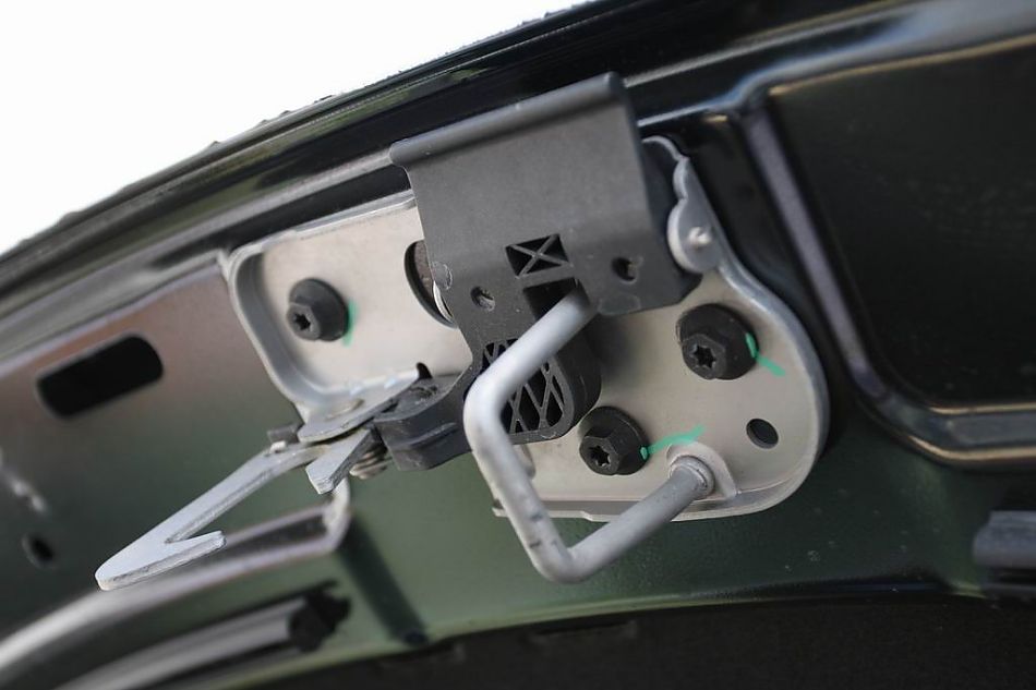 迈腾1.8TSI舒适型引擎细节