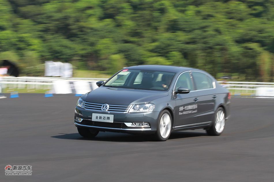 新迈腾(B7L)1.8TSI自动尊贵型动态