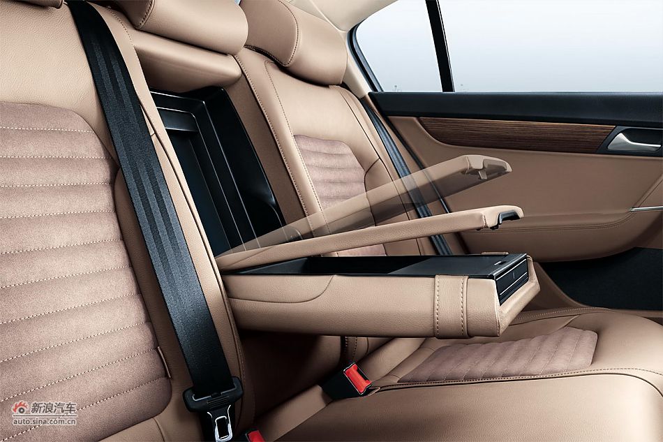 全新迈腾(B7L)内饰及细节