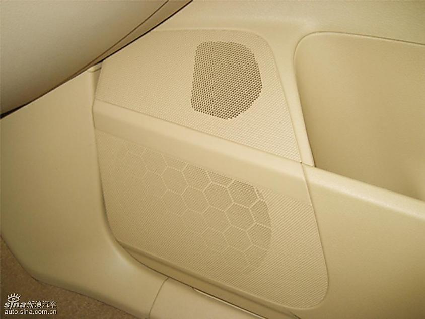 一汽大众迈腾到店实拍图