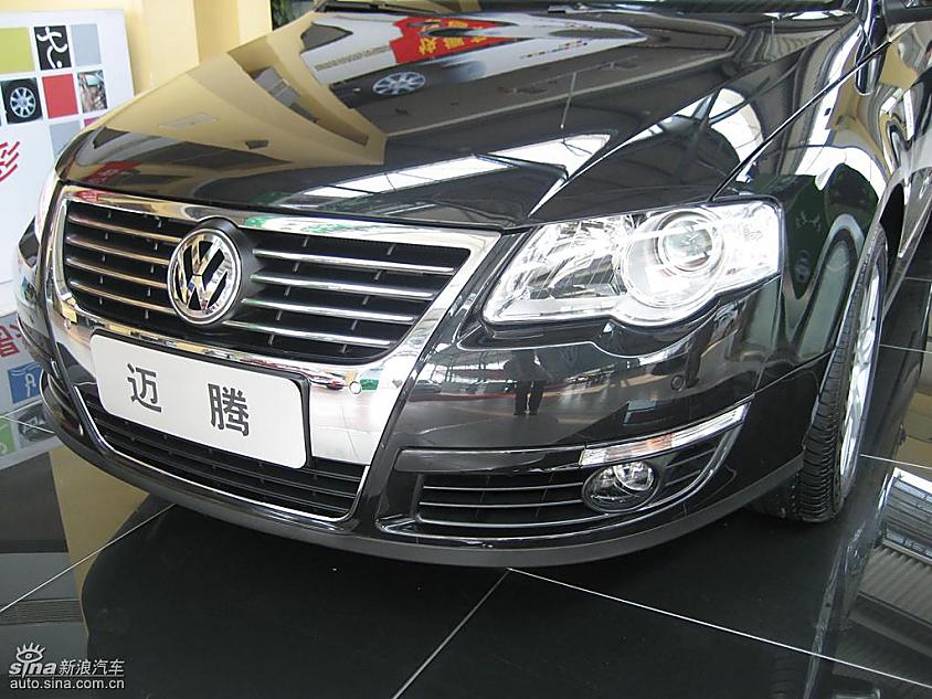 一汽大众迈腾到店实拍图