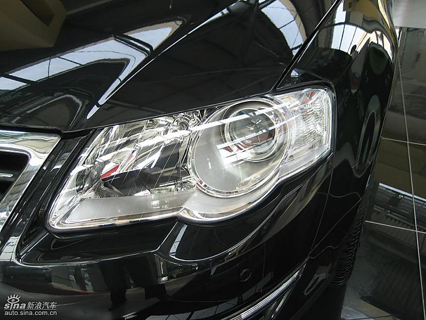 一汽大众迈腾到店实拍图