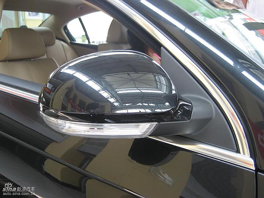 一汽大众迈腾到店实拍图