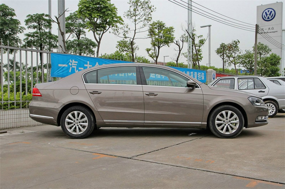 2012款迈腾1.4TSI豪华型