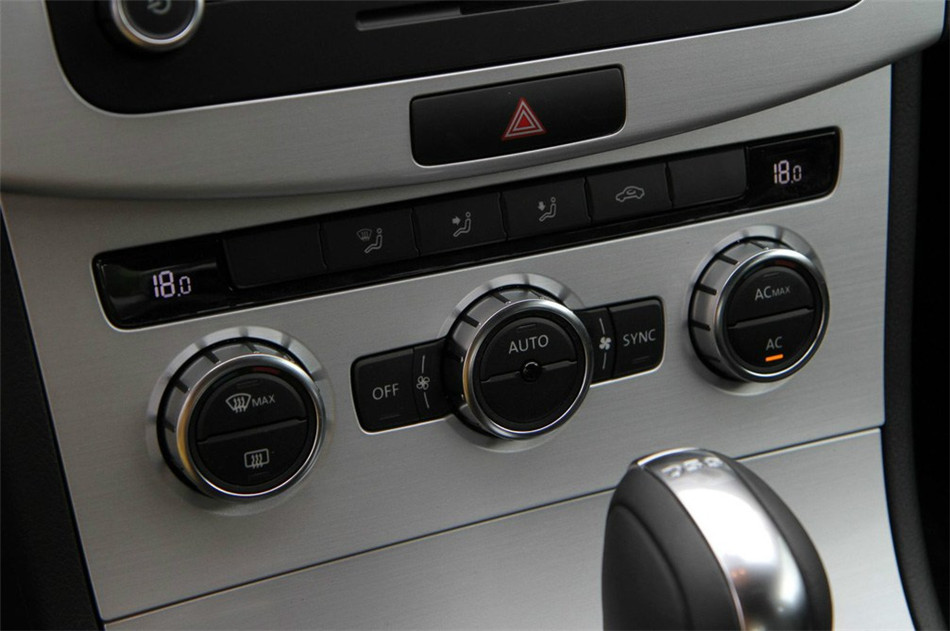 2012款迈腾1.4TSI豪华型