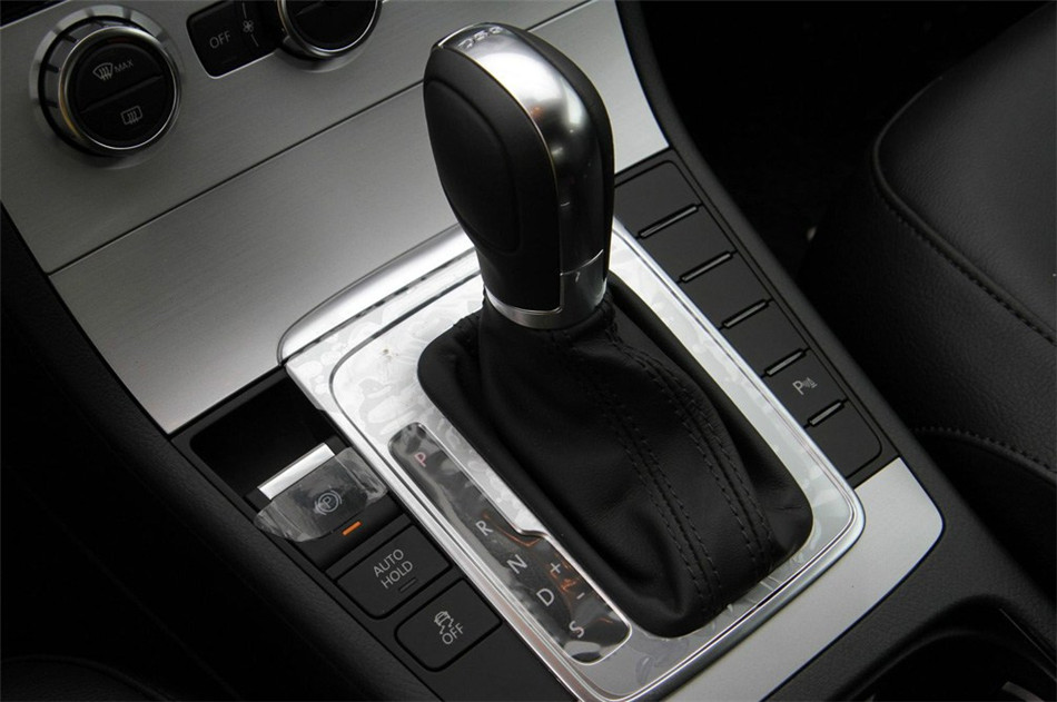 2012款迈腾1.4TSI豪华型