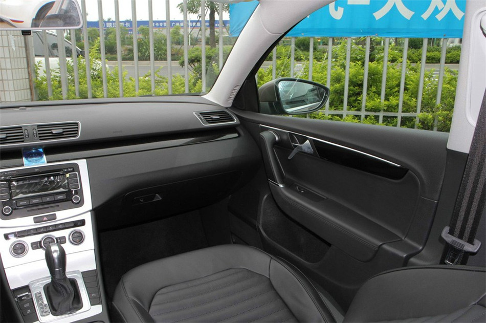 2012款迈腾1.4TSI豪华型