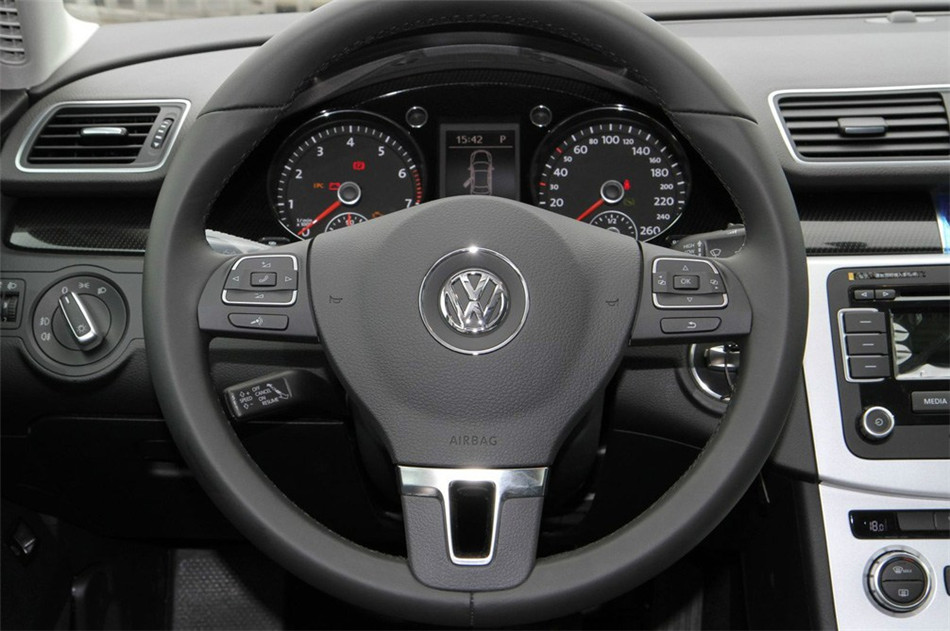 2012款迈腾1.4TSI豪华型