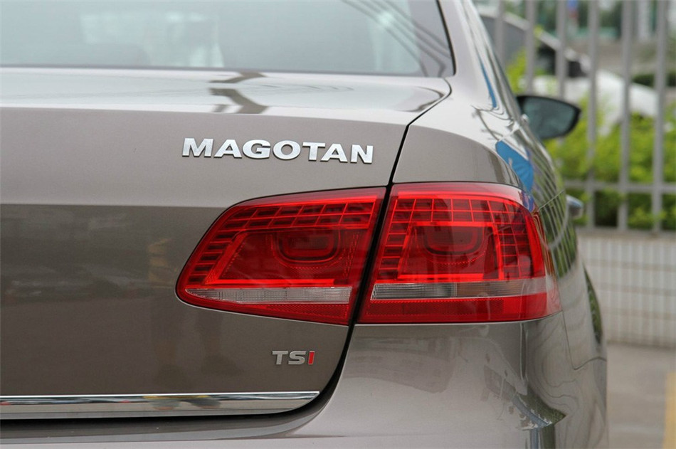 2012款迈腾1.4TSI豪华型