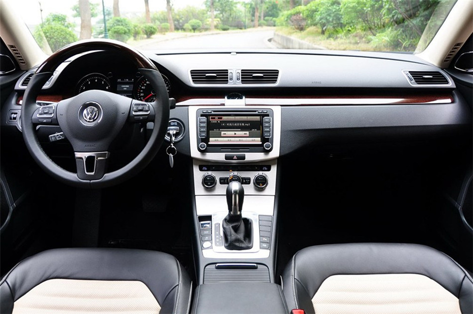 2012款迈腾3.0FSI旗舰型