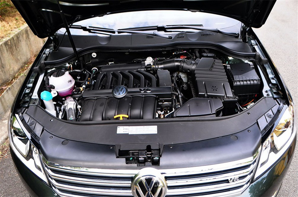 2012款迈腾3.0FSI旗舰型