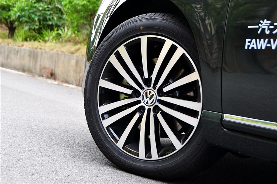 2012款迈腾3.0FSI旗舰型