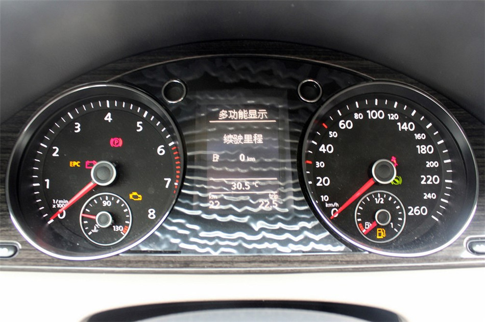 2013款迈腾2.0TSI至尊型