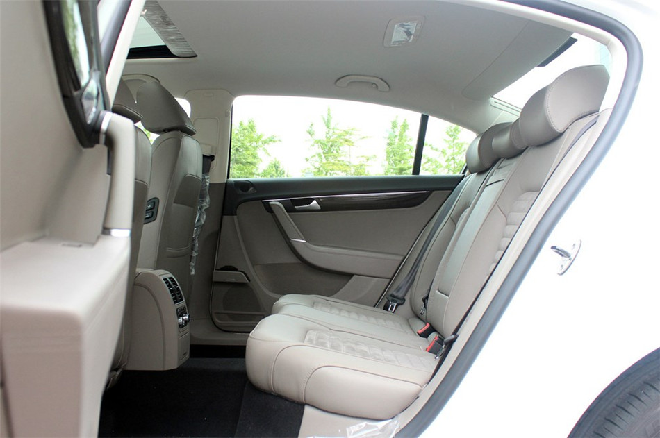 2013款迈腾2.0TSI至尊型