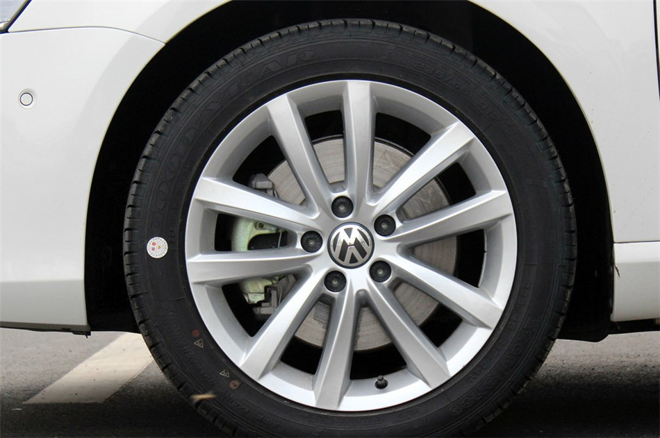 2013款迈腾2.0TSI至尊型