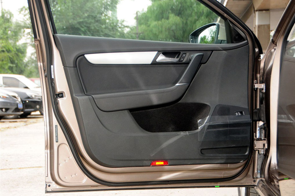 2015款 1.8TSI 领先型 座椅空间