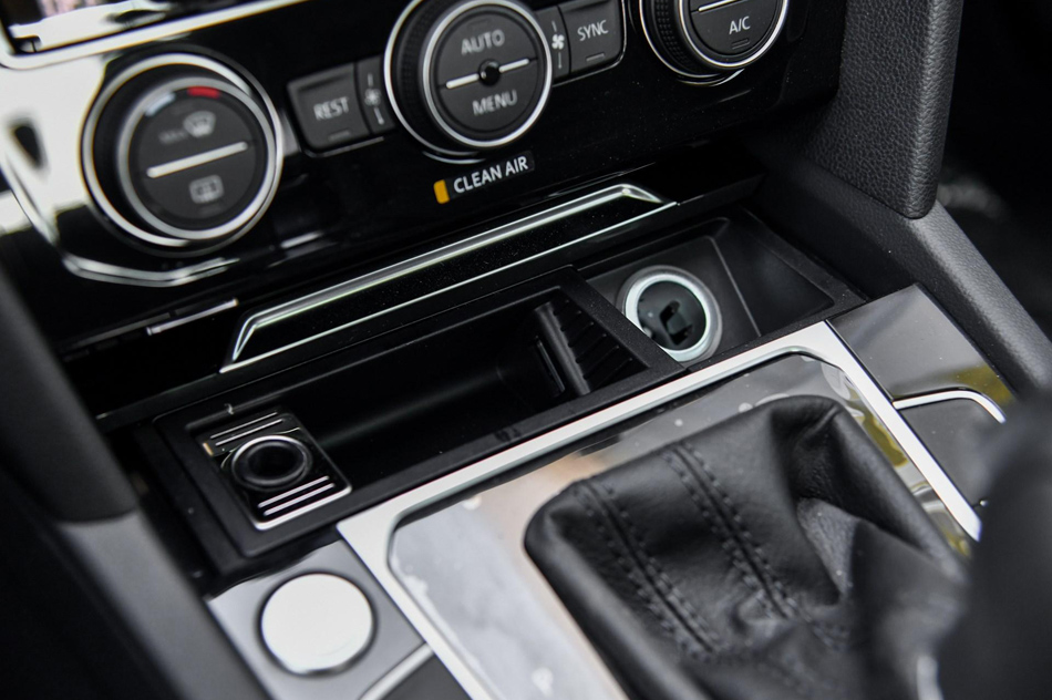 2018款 改款 380TSI DSG 豪华型 内饰