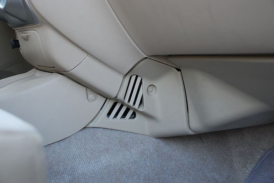 森雅M80 1.5L豪华版内饰