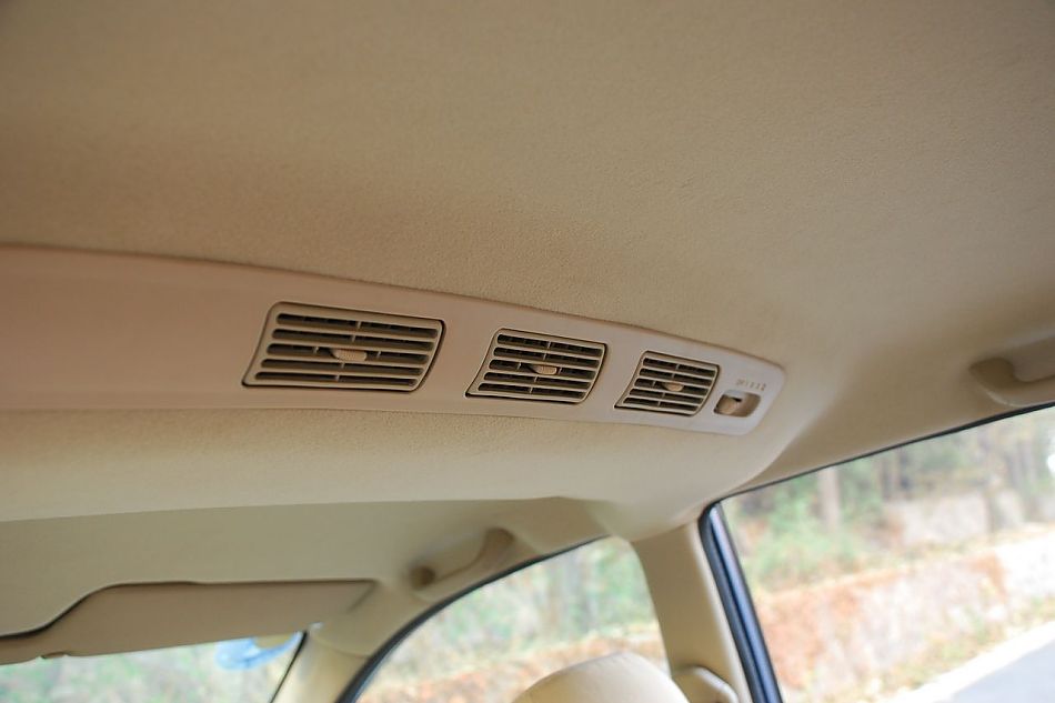 森雅M80 1.5L豪华版内饰