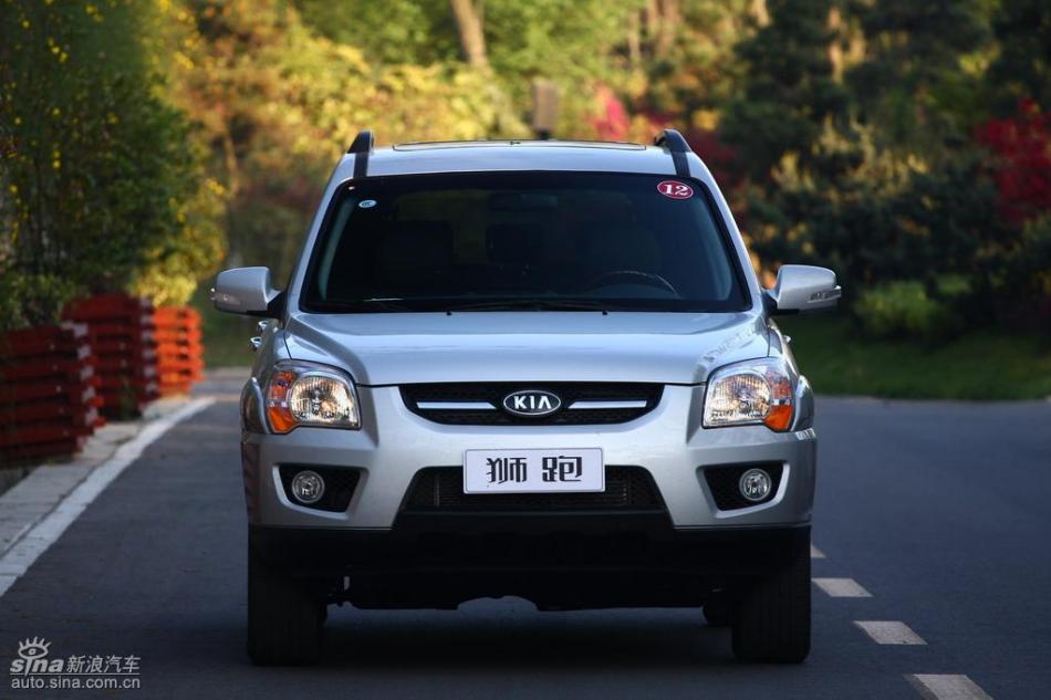 09款狮跑试驾实拍图外观