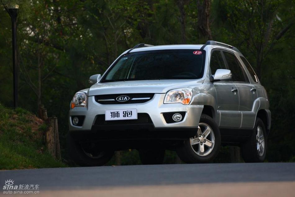 09款狮跑试驾实拍图外观