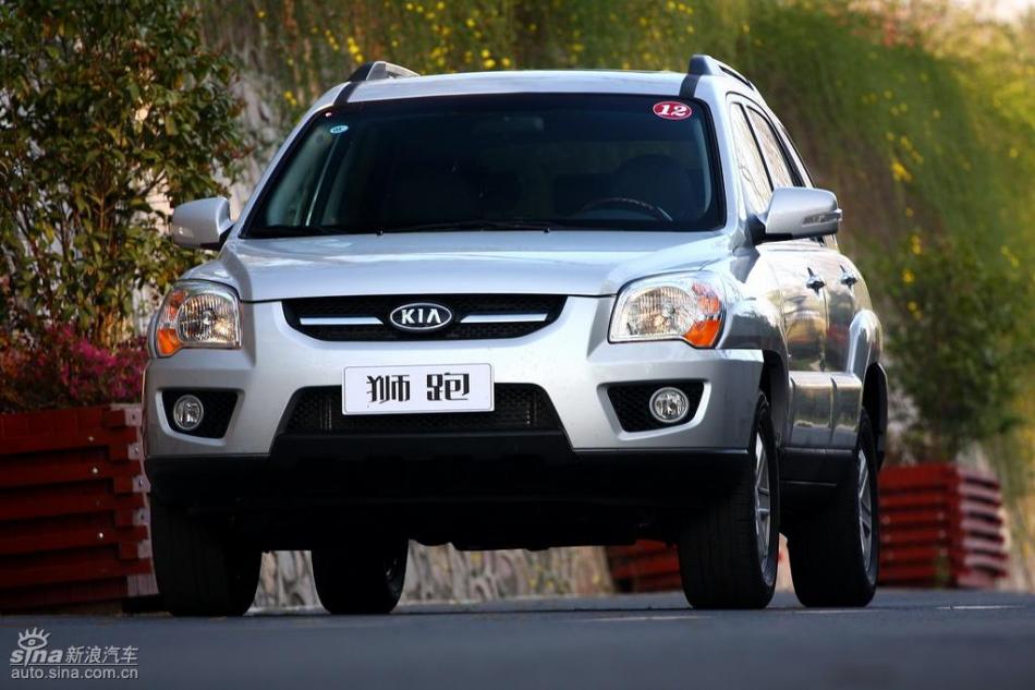 09款狮跑试驾实拍图外观