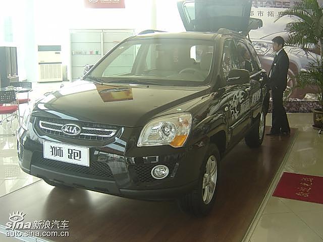 东风悦达起亚狮跑到店实拍图