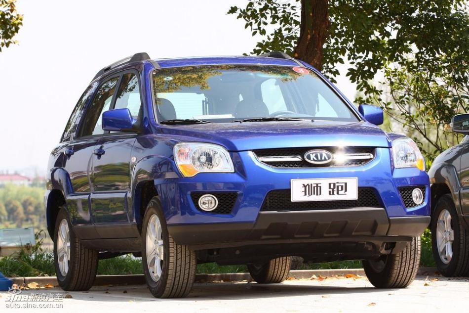 09款狮跑试驾实拍图外观