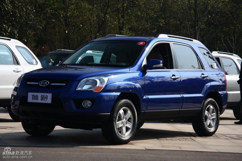 09款狮跑试驾实拍图外观