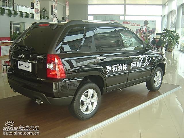 东风悦达起亚狮跑到店实拍图