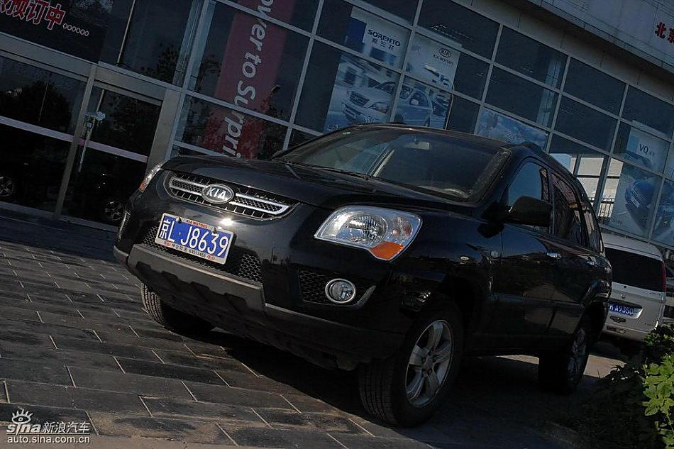 狮跑2.0L GLS2驱自动型外观