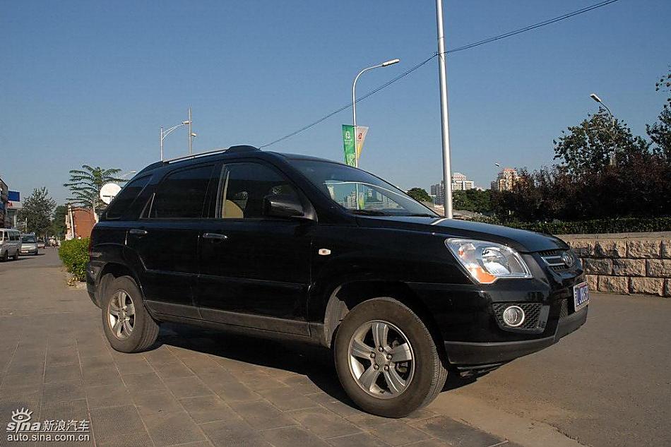 狮跑2.0L GLS2驱自动型外观