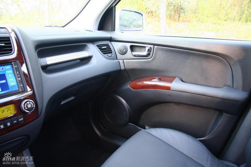 09款狮跑试驾实拍图内饰