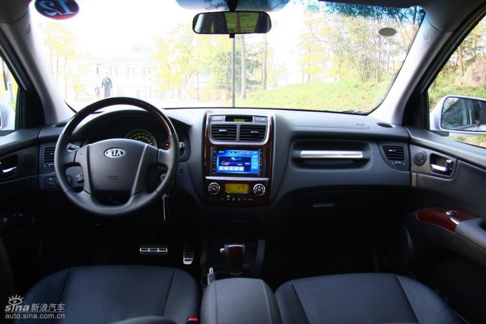 09款狮跑试驾实拍图内饰