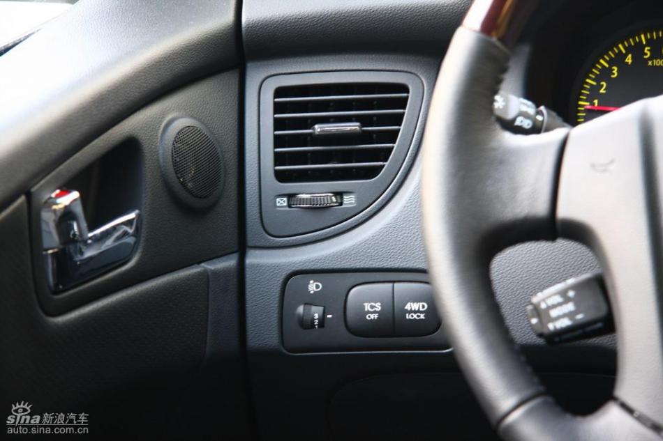 09款狮跑试驾实拍图内饰