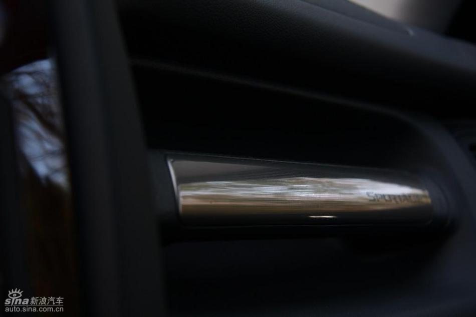 09款狮跑试驾实拍图内饰