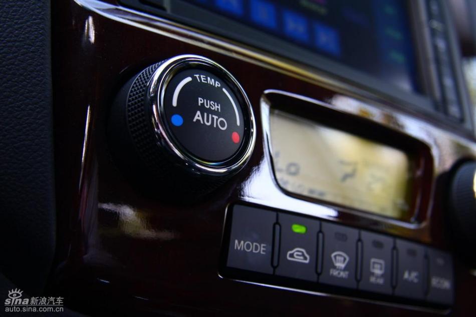 09款狮跑试驾实拍图内饰