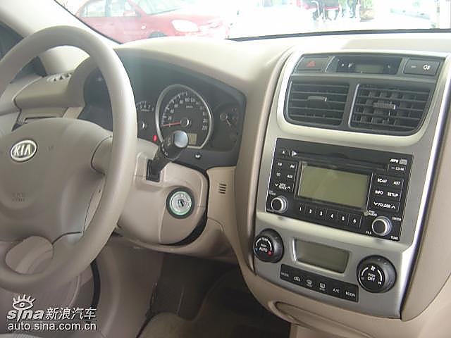 东风悦达起亚狮跑到店实拍图