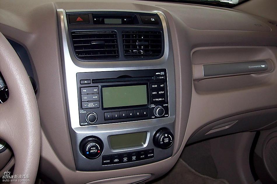 东风悦达起亚狮跑到店实拍图