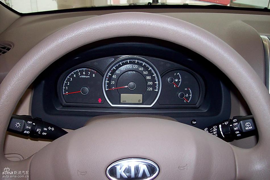 东风悦达起亚狮跑到店实拍图