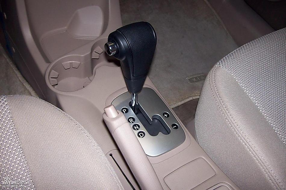 东风悦达起亚狮跑到店实拍图