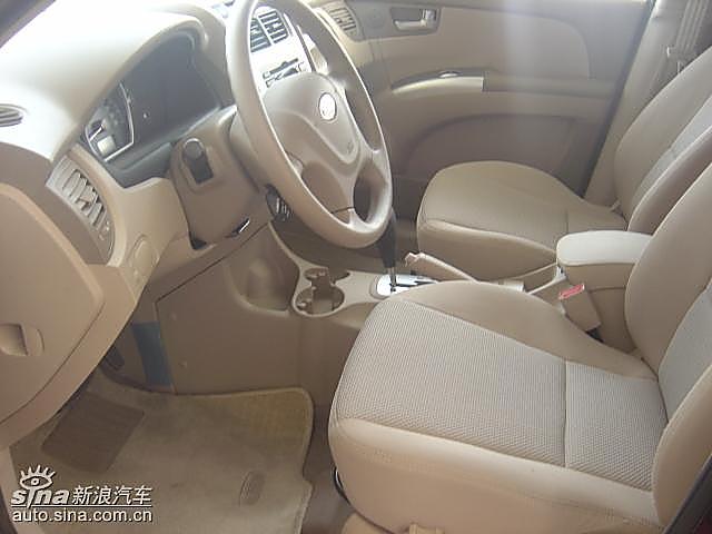 东风悦达起亚狮跑到店实拍图