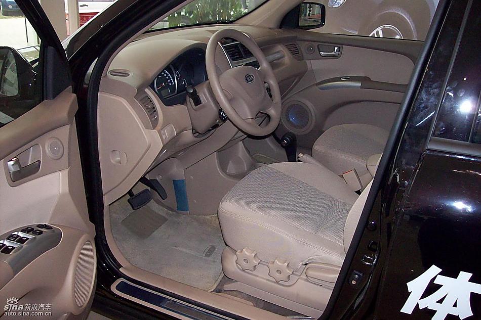 东风悦达起亚狮跑到店实拍图