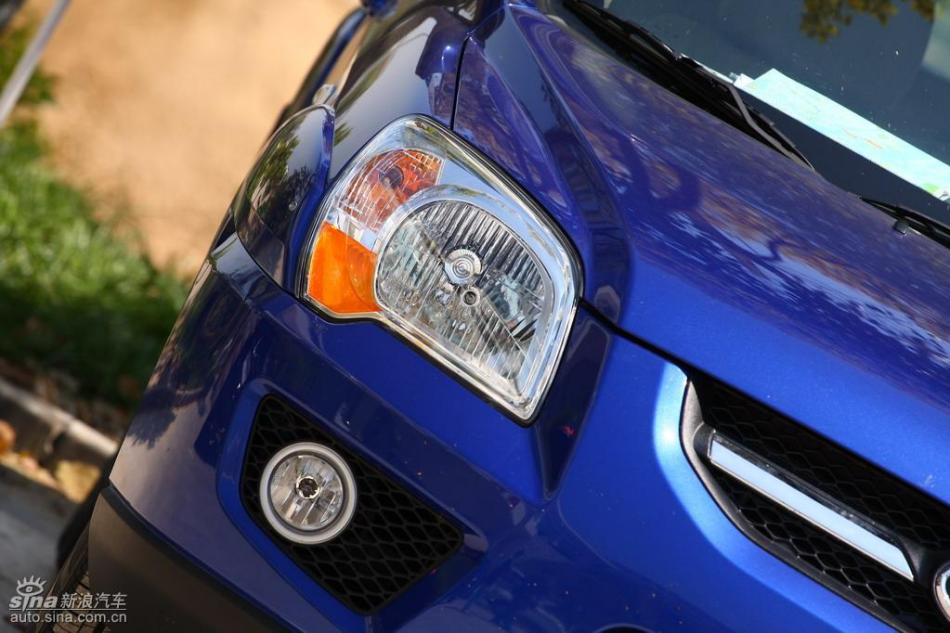 09款狮跑试驾实拍图外观