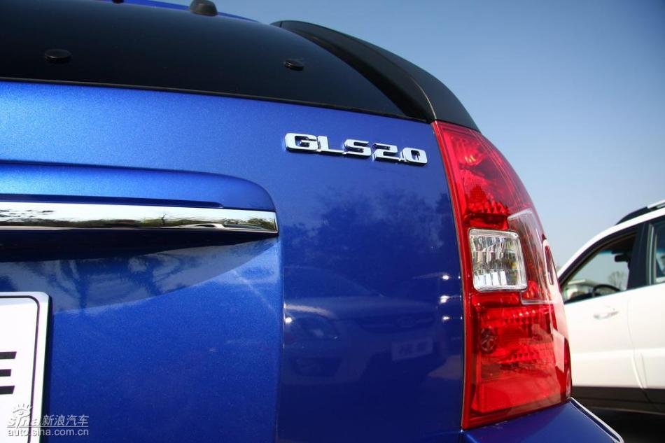 09款狮跑试驾实拍图外观